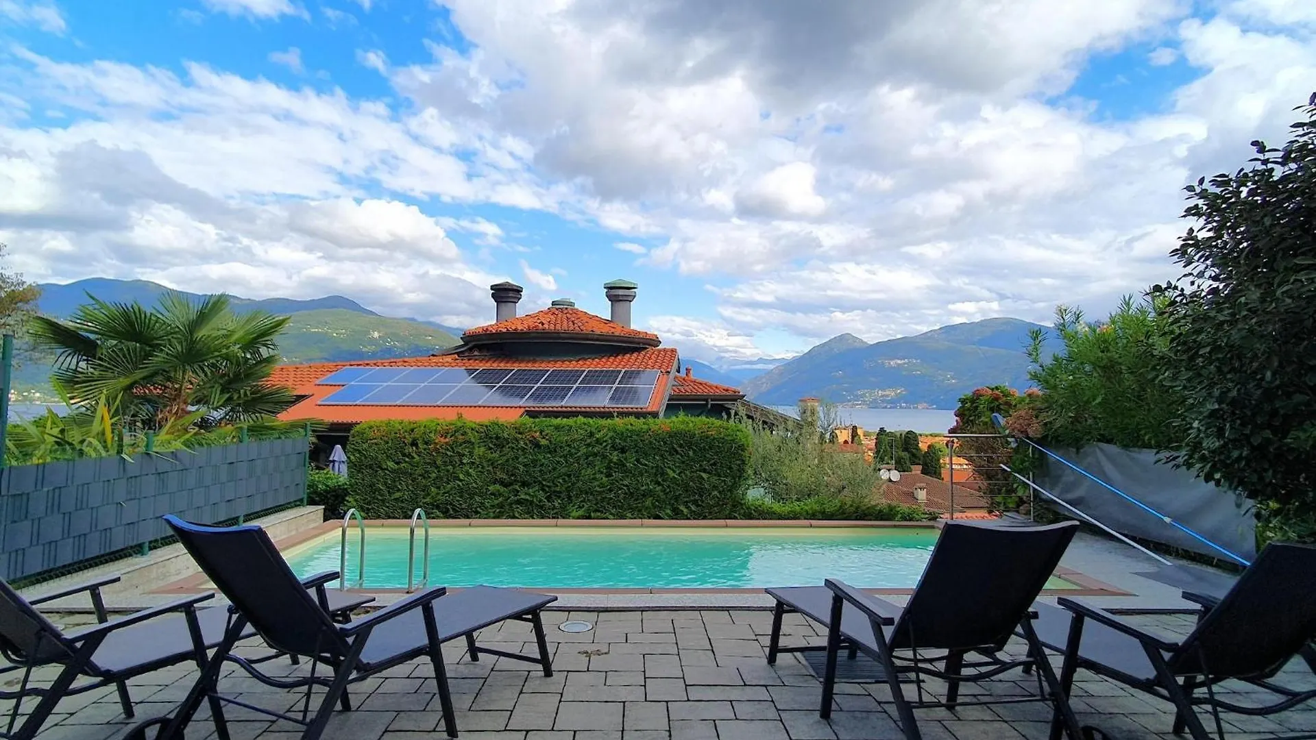 Majestic Holiday Home With Private Pool Germignaga