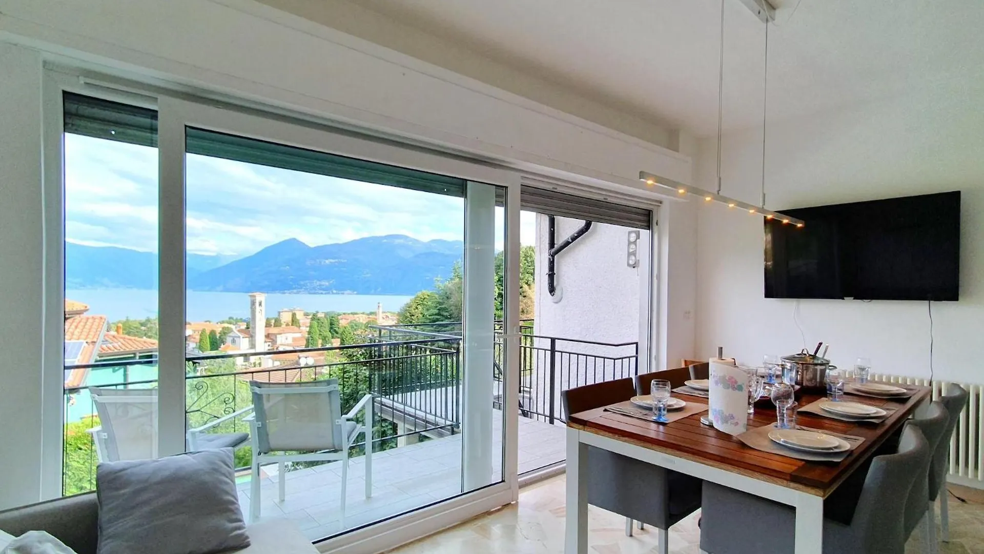 Majestic Holiday Home With Private Pool Germignaga