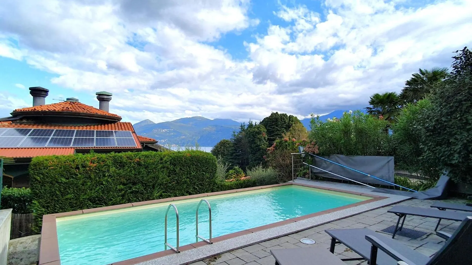 Majestic Holiday Home With Private Pool Germignaga Italy